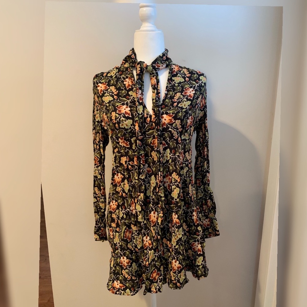 Zara size M/L floral dress. Worn once!